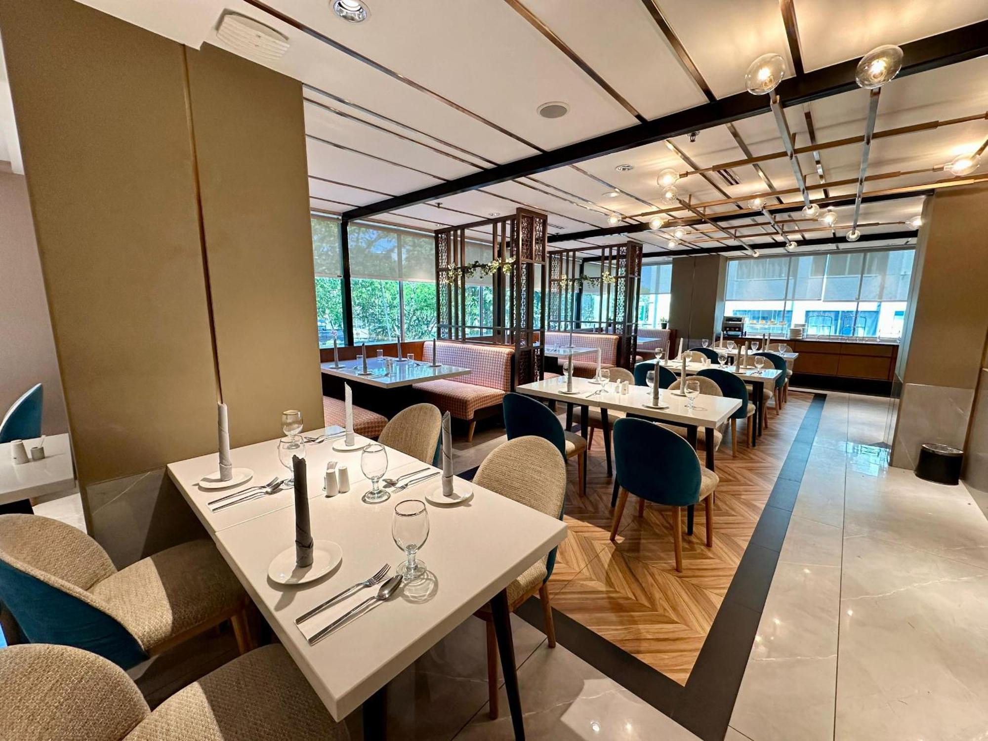 King Park Hotel Kota Kinabalu Eksteriør bilde
